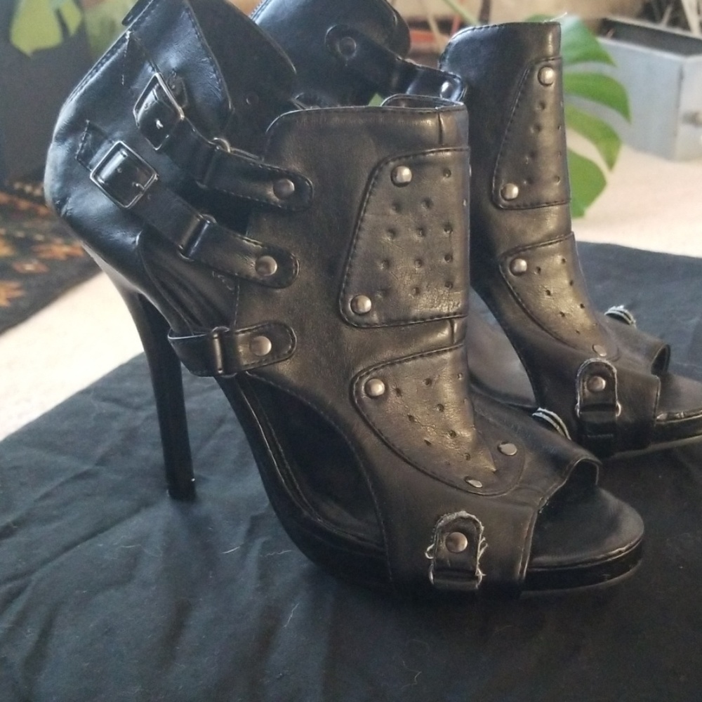Black heels